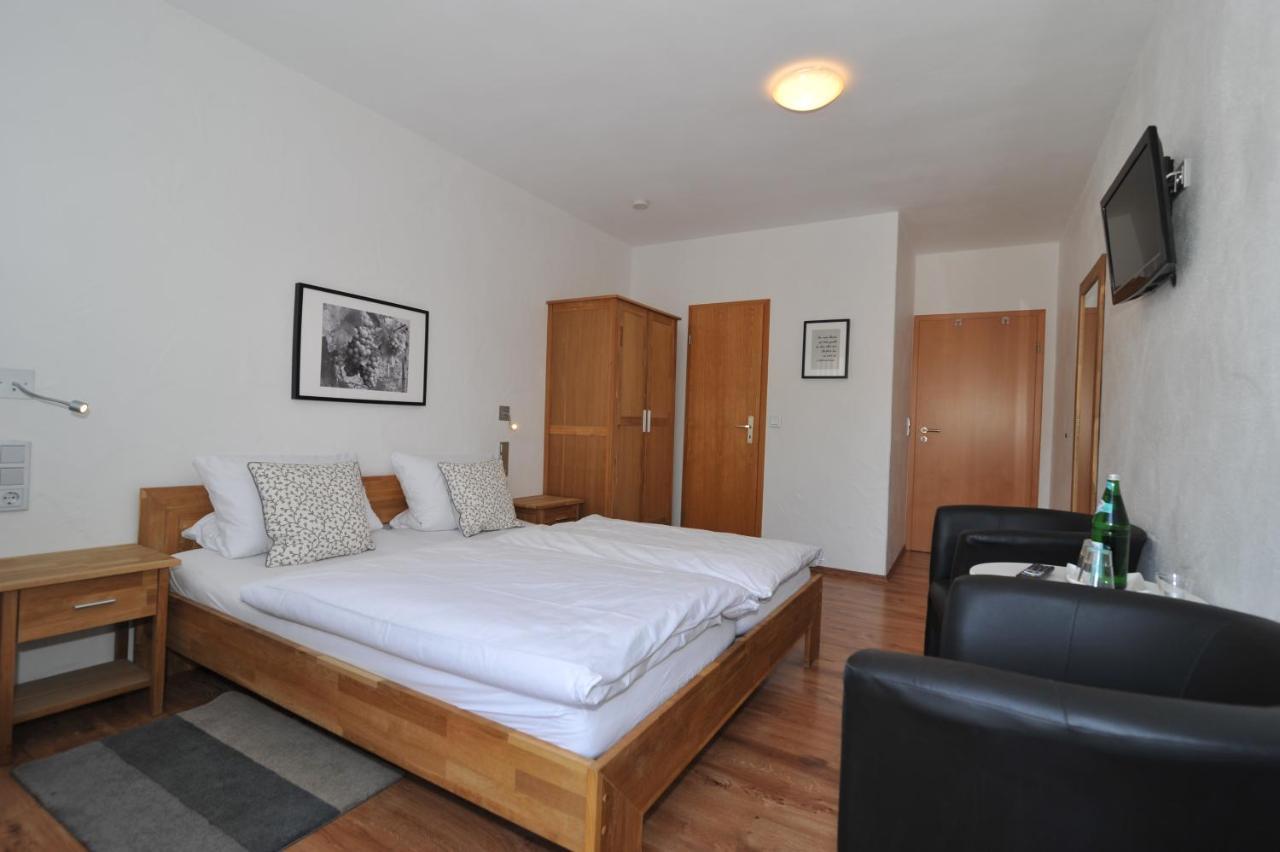 Weinhotel Lenz Pünderich Zewnętrze zdjęcie